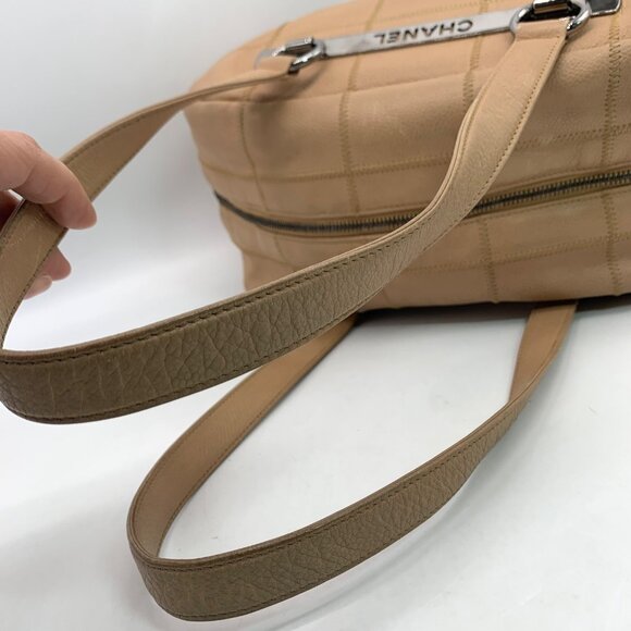 Chanel Beige Square Quilted Caviar Leather LAX Bowler Bag - Picture 10 of 13